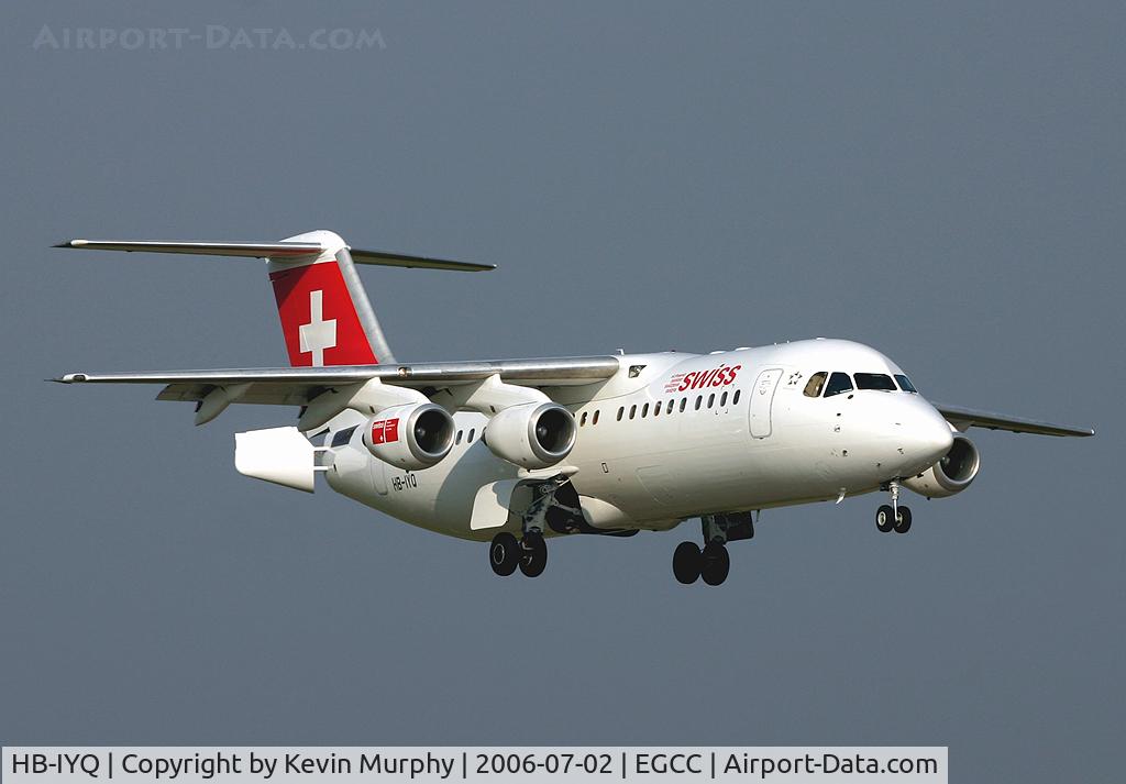 HB-IYQ, 2001 British Aerospace Avro 146-RJ100 C/N E3384, Swiss RJ