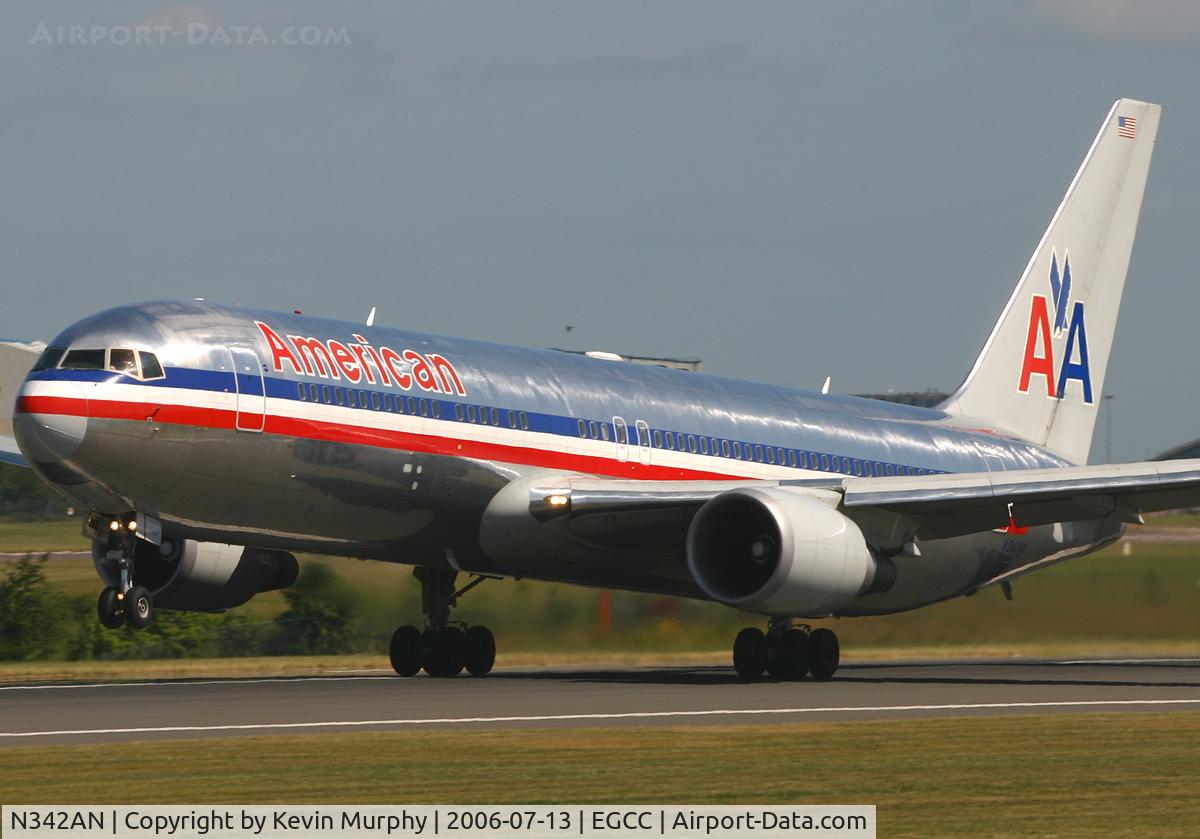 N342AN, 2002 Boeing 767-323ER C/N 33081, AA 767