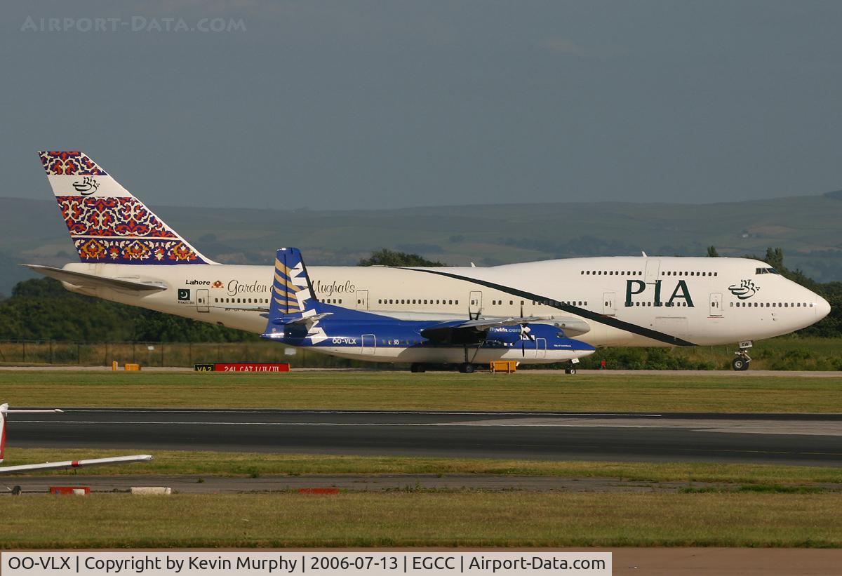 OO-VLX, 1990 Fokker 50 C/N 20177, PIA Jumbo hiding behind the Fokker