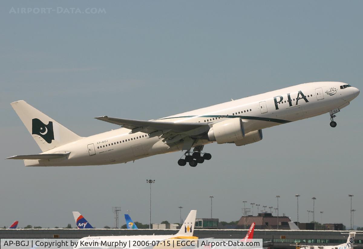 AP-BGJ, 2003 Boeing 777-240/ER C/N 33775, PIA 777