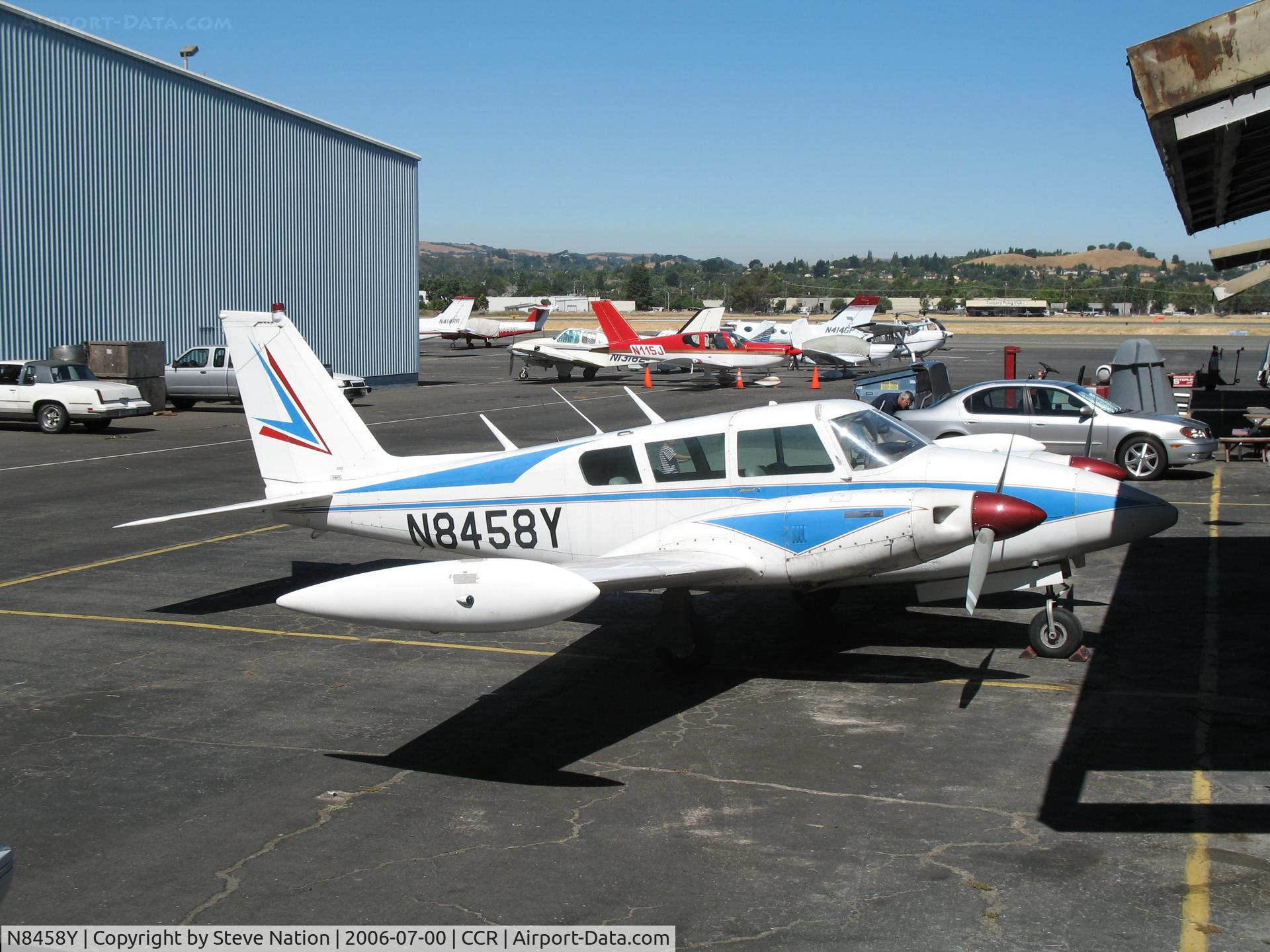 N8458Y, 1967 Piper PA-30-160 Twin Comanche Twin Comanche C/N 30-1617, 1967 PA-30 Comanche @ Buchanan Field (Concord), CA
