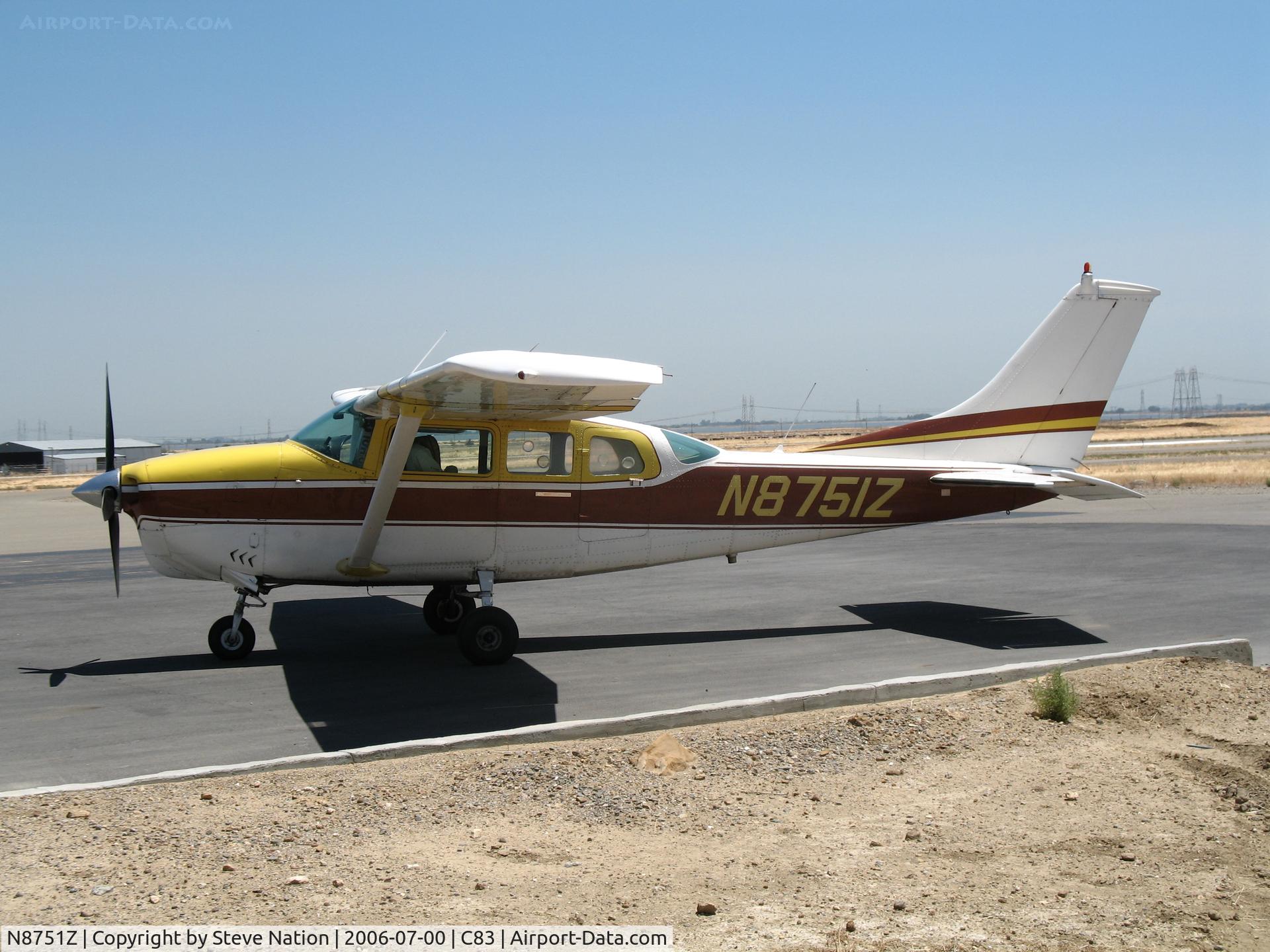 N8751Z, 1968 Cessna P206D Super Skylane C/N P206-0551, Aerosports 1968 Cessna P206D used for skydiving @ Byron Airport (Contra Costa County), CA