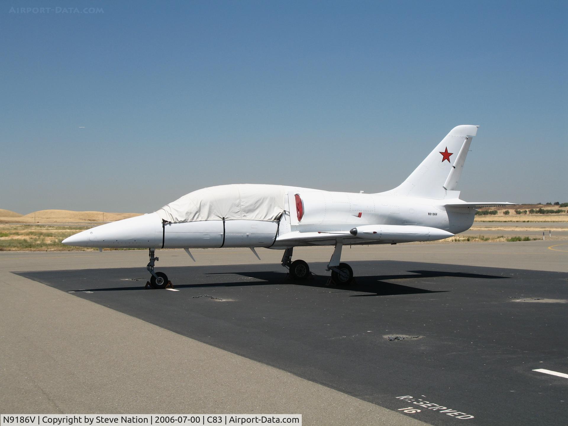 N9186V, 1978 Aero L-39C Albatros C/N 831142, Restoration Aircraft Aero Vodochody L-39C is one of several @ Byron Airport (Contra Costa County), CA