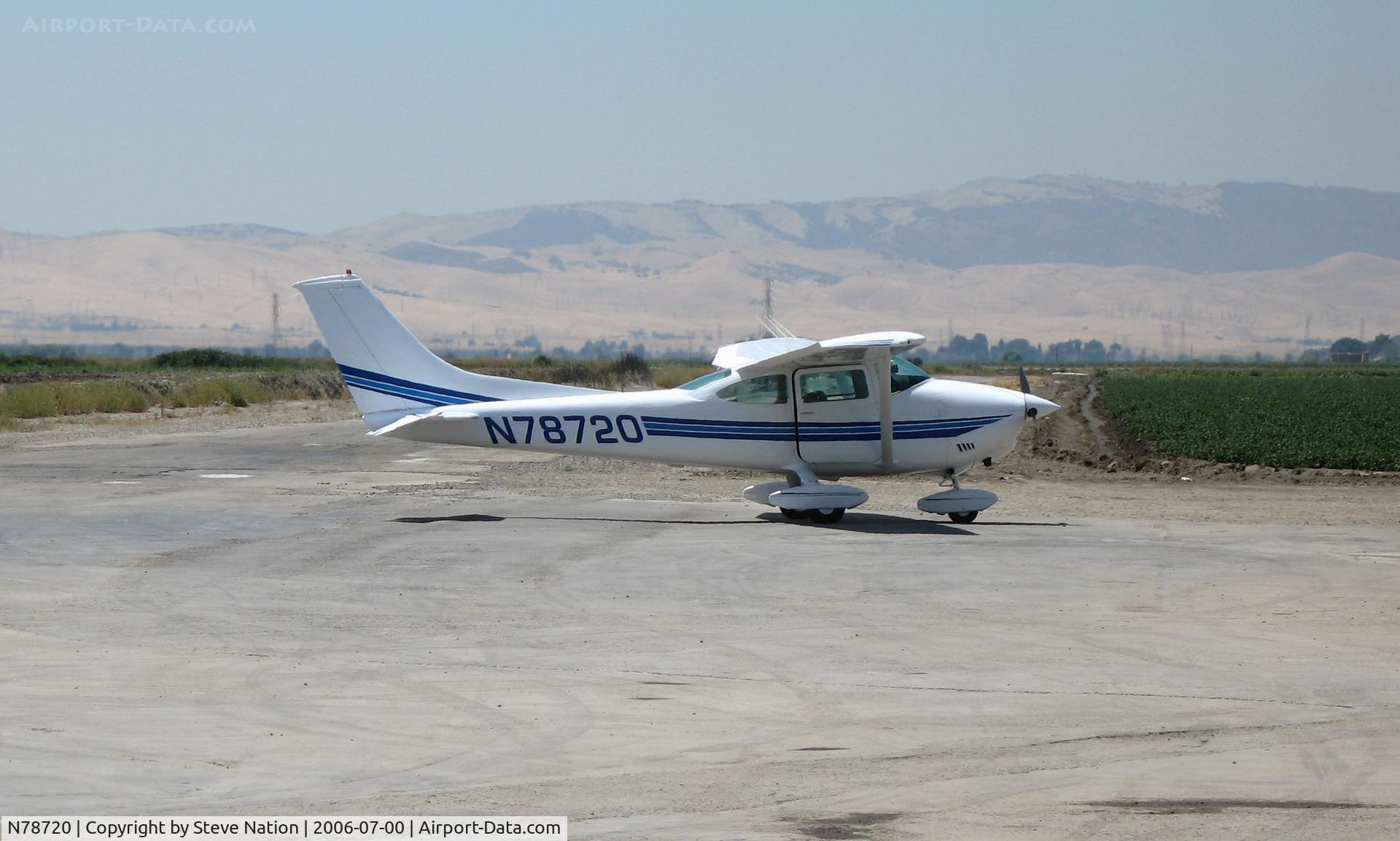 N78720, 1973 Cessna 182P Skylane C/N 18261776, Haley FS 1973 Cessna 182P @ their duster strip NW of Tracy, CA