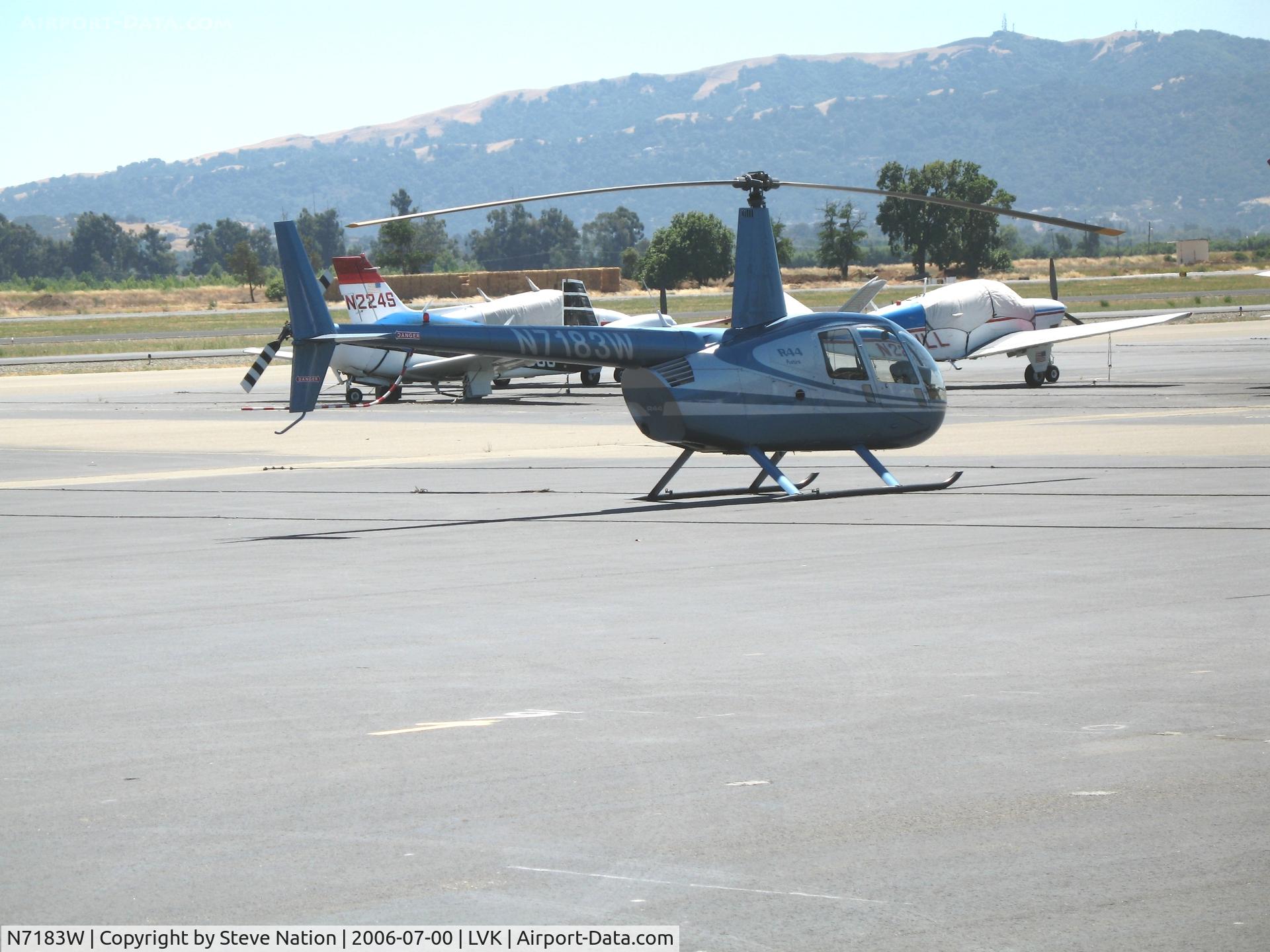 N7183W, 1999 Robinson R44 C/N 0564, Los Gatos Constructiuon 1999 Robbinson R44 @ LIvermore Municipal Airport, CA
