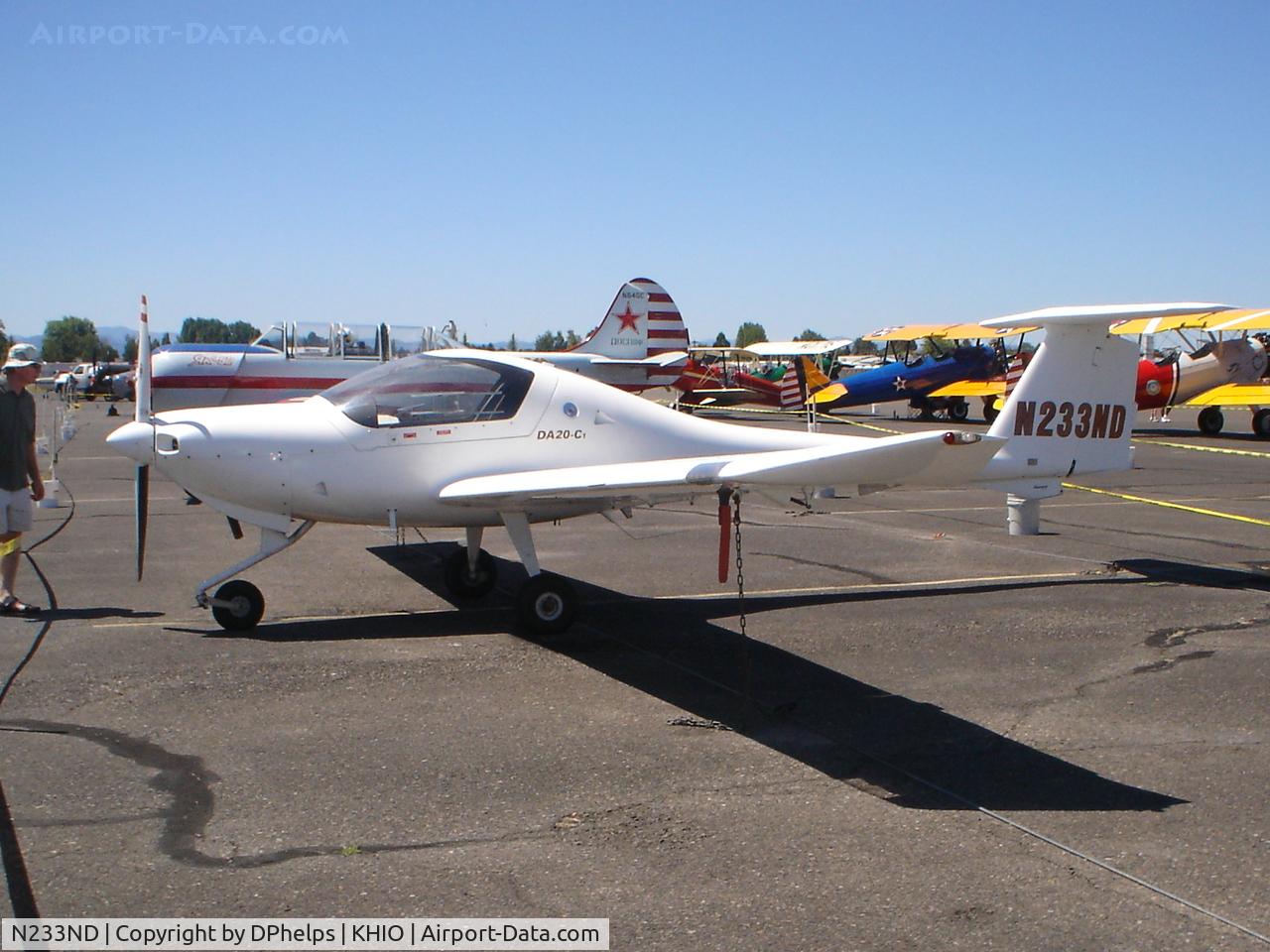N233ND, 1998 Diamond DA-20C-1 Eclipse C/N C0033, N233ND on static display Oregon International Airshow