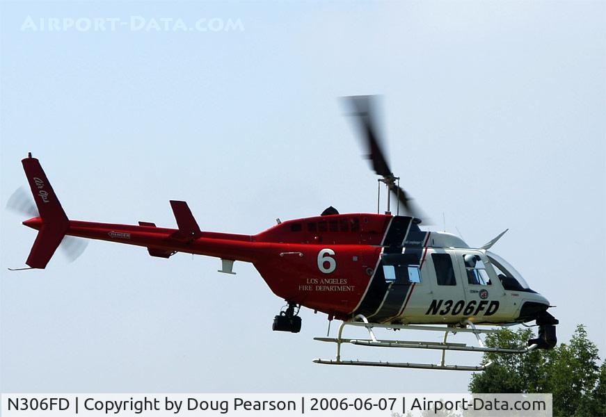 N306FD, Bell 206B JetRanger C/N 4646, LA City Fire 6 take off from LA County Camp 2 before press conference