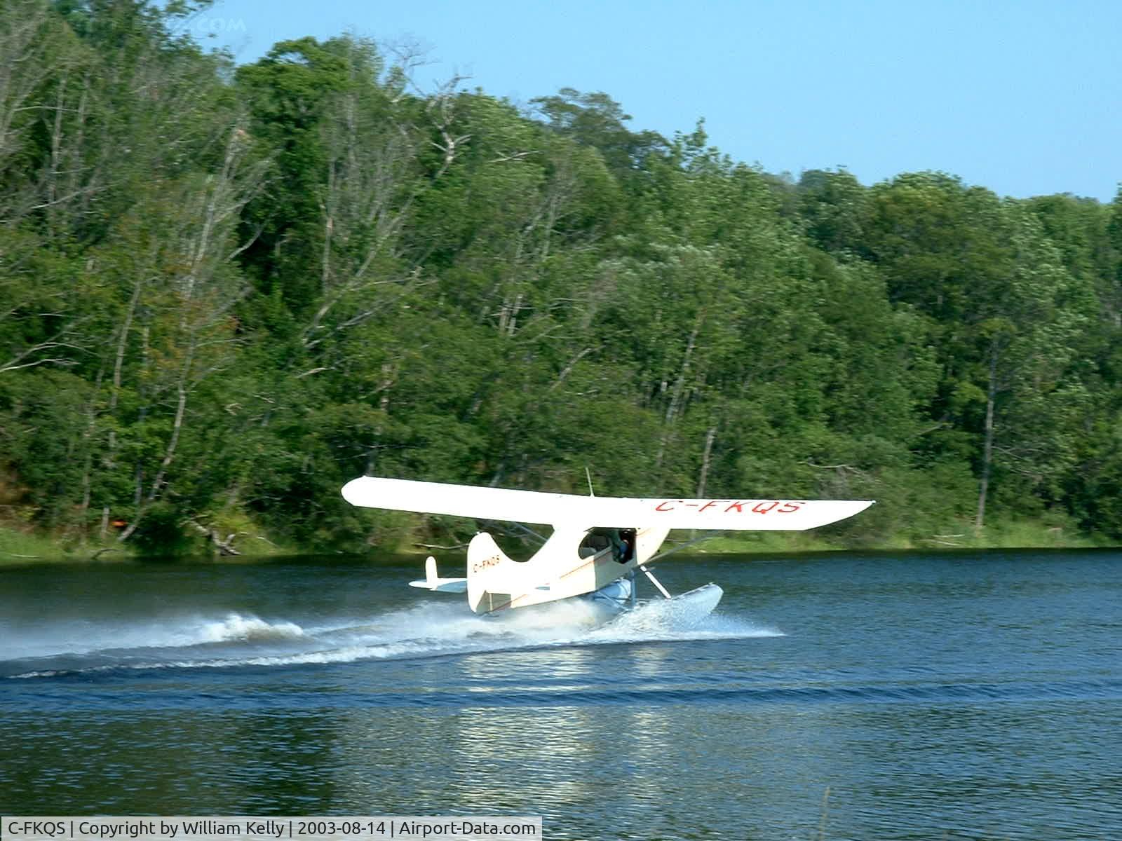 C-FKQS, 1958 Champion 7ECX C/N 660X, Near Digby NS