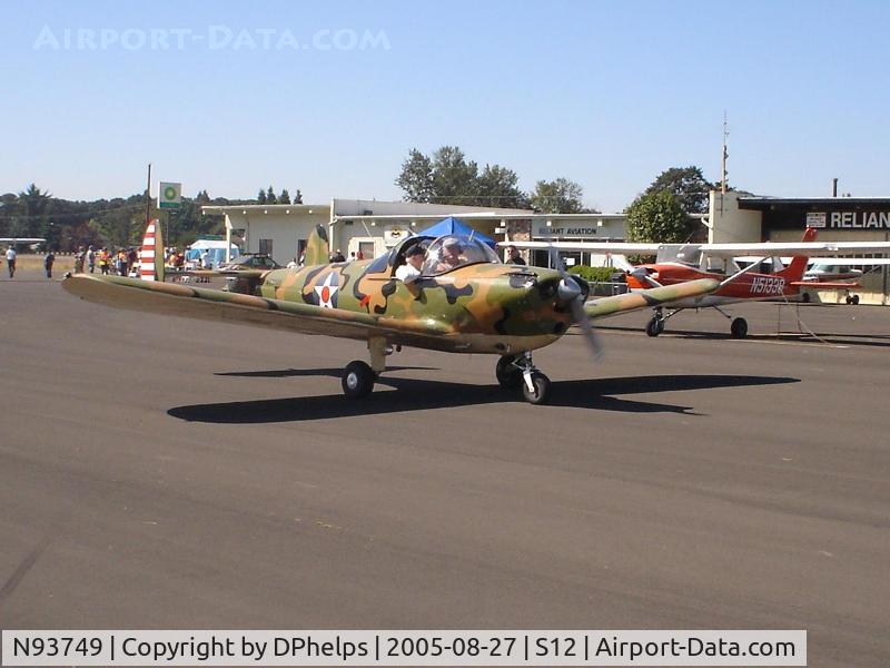 N93749, 1946 Erco 415C Ercoupe C/N 1072, N93749 taxiing at the Albany Airport during the airshow