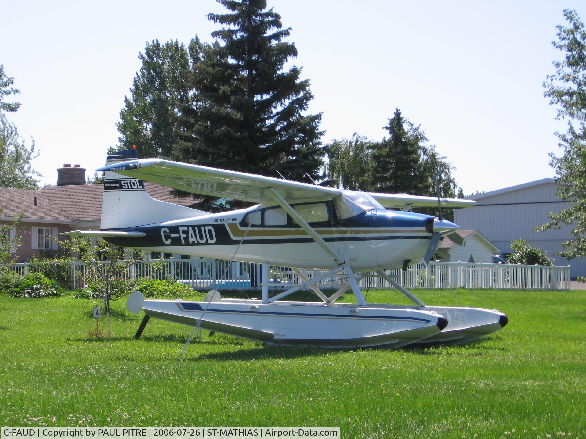 C-FAUD, 1970 Cessna A185E Skywagon 185 C/N 18501657, Stand by