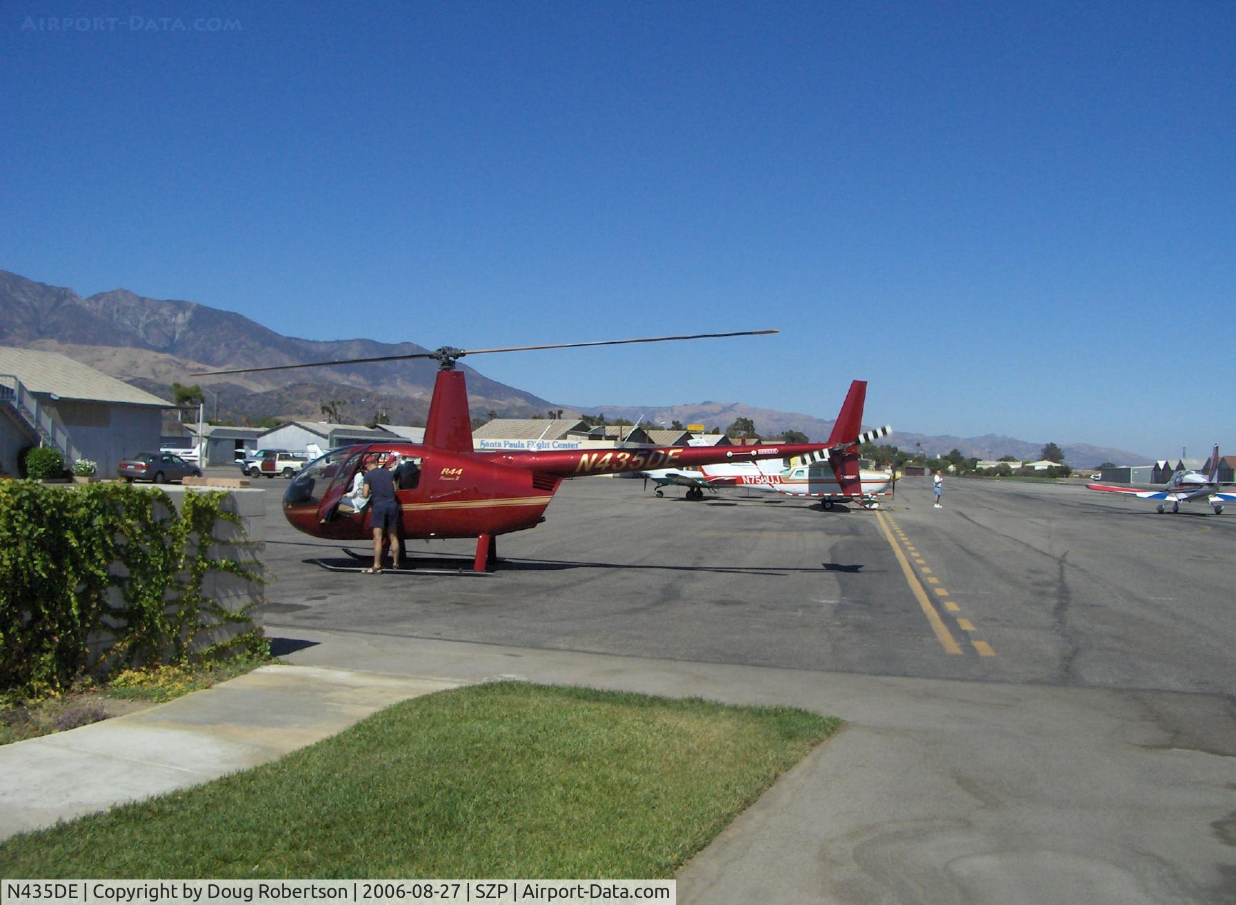 N435DE, 2005 Robinson R44 Raven II C/N 10605, 2005 Robinson R44 RAVEN II, Lycoming IO-540 derated to 245 Hp for takeoff 205 Hp continuous, refueling