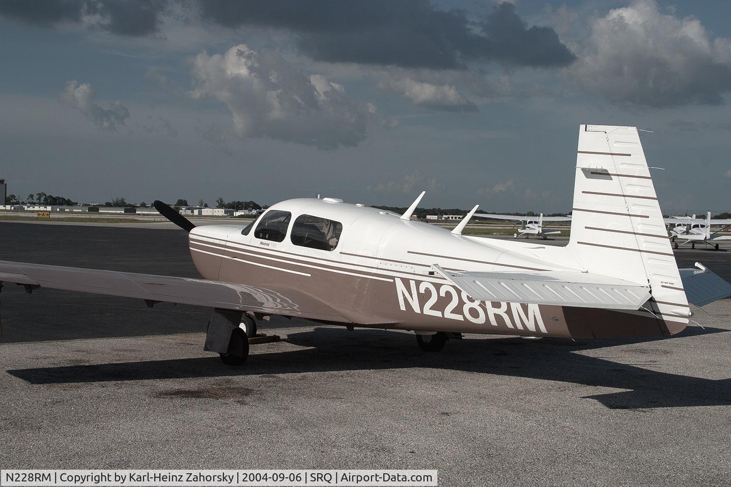 N228RM, 1990 Mooney M20K C/N 25-1230, Mooney 252 just before starting on a transatlantic trip to Germany