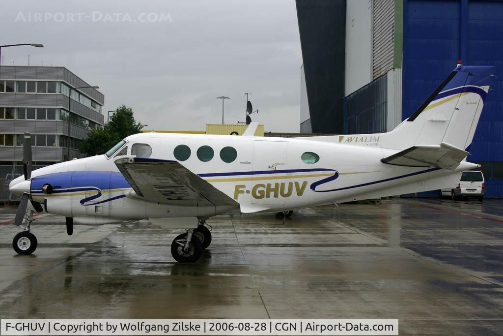 F-GHUV, 1978 Beech E90 King Air C/N LW-278, visitor