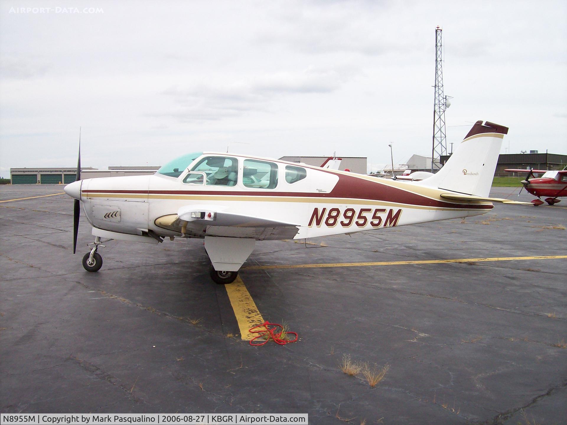 N8955M, 1963 Beech 35-B33 Debonair C/N CD-713, Beech B33