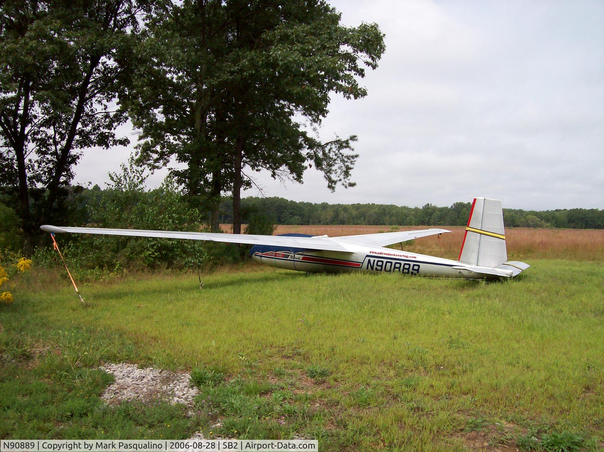 N90889, 1972 Let L-13 Blanik C/N 025320, Let Blanik L-13