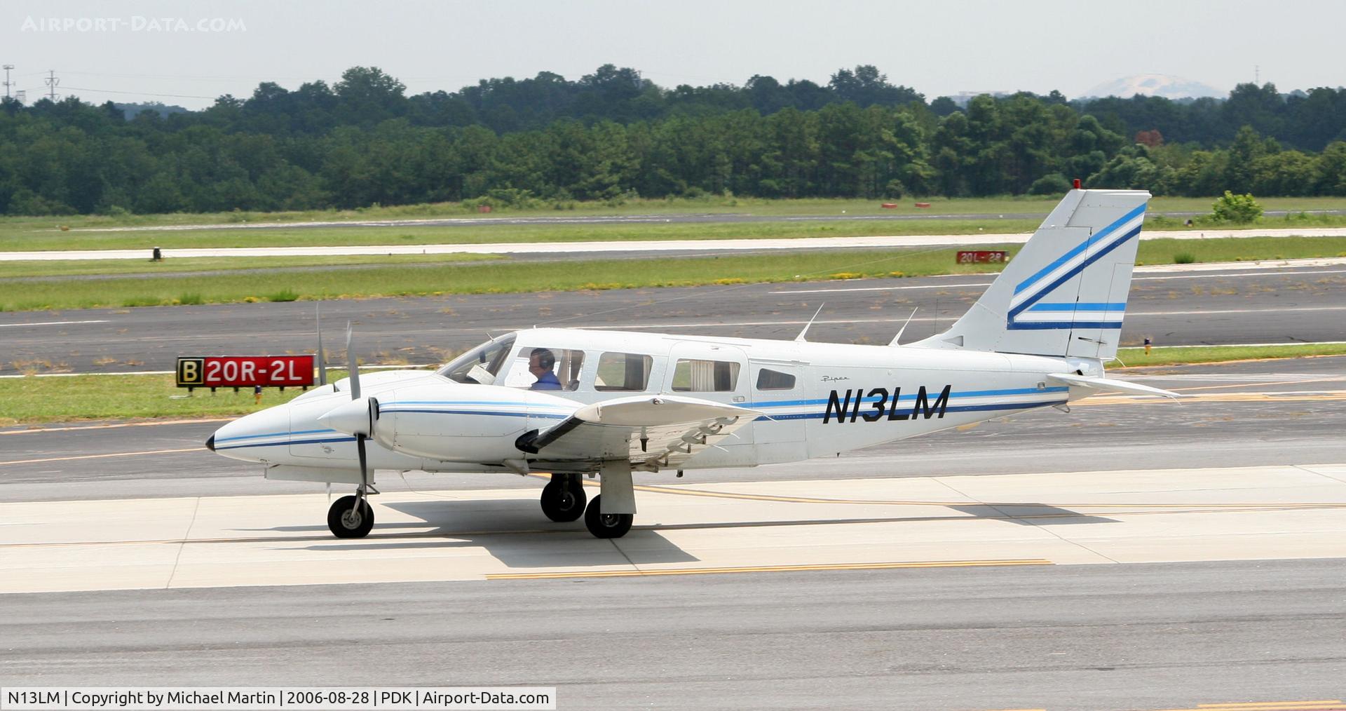 N13LM, 1977 Piper PA-34-200T C/N 34-7870075, Taxing to Epps Air Service