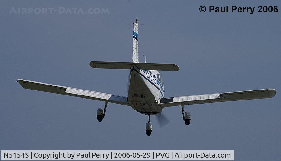 N5154S, 1970 Piper PA-28-180 C/N 28-7105008, Just after crossing the service road, letting gravity take hold