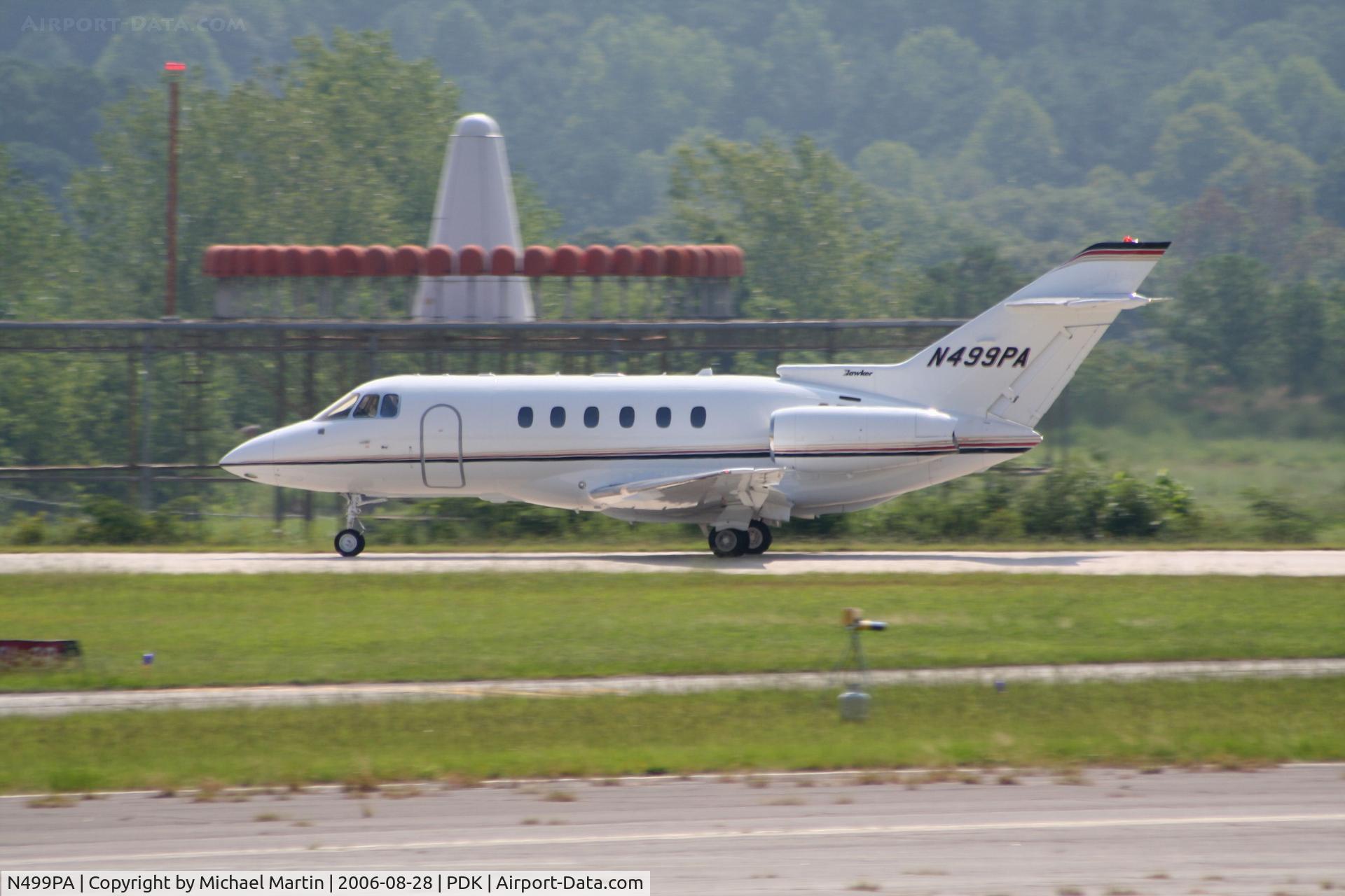 N499PA, 2005 Raytheon Hawker 800XP C/N 258739, Departing Runway 2R