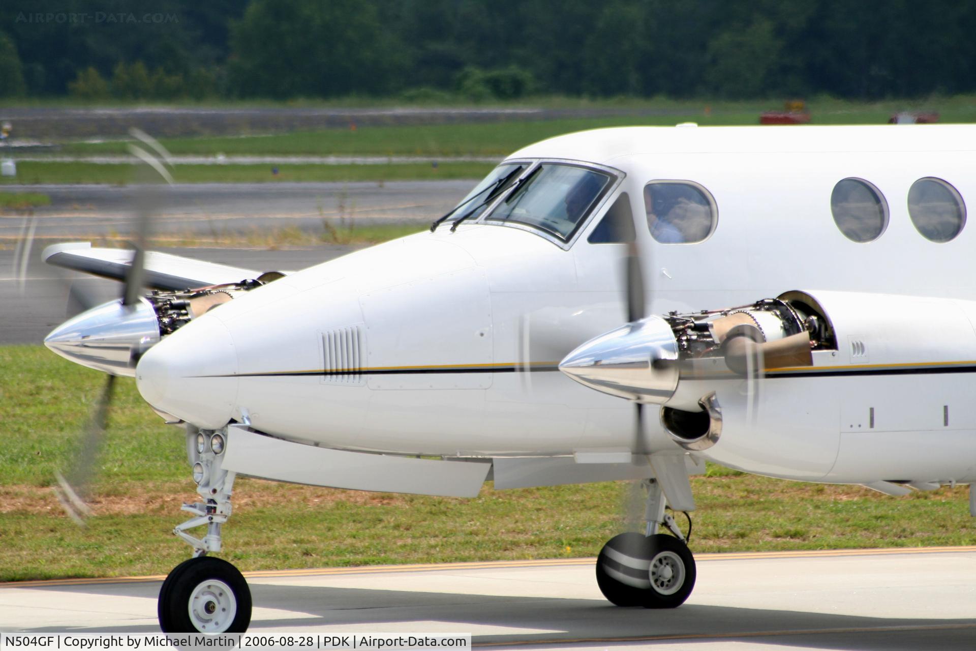 N504GF, 1983 Beech B200 King Air C/N BB-1156, Missing some engine cowls!