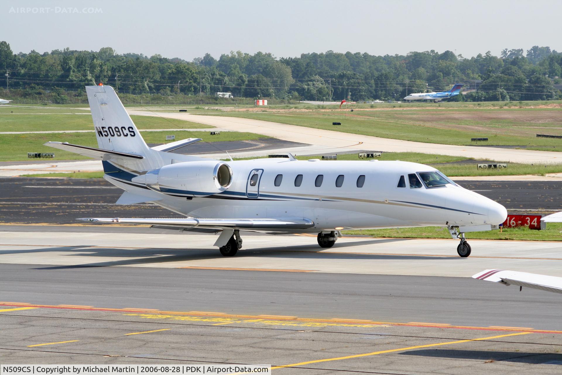 N509CS, 2003 Cessna 560XL Citation Excel C/N 560-5310, Taxing to Runway 2R