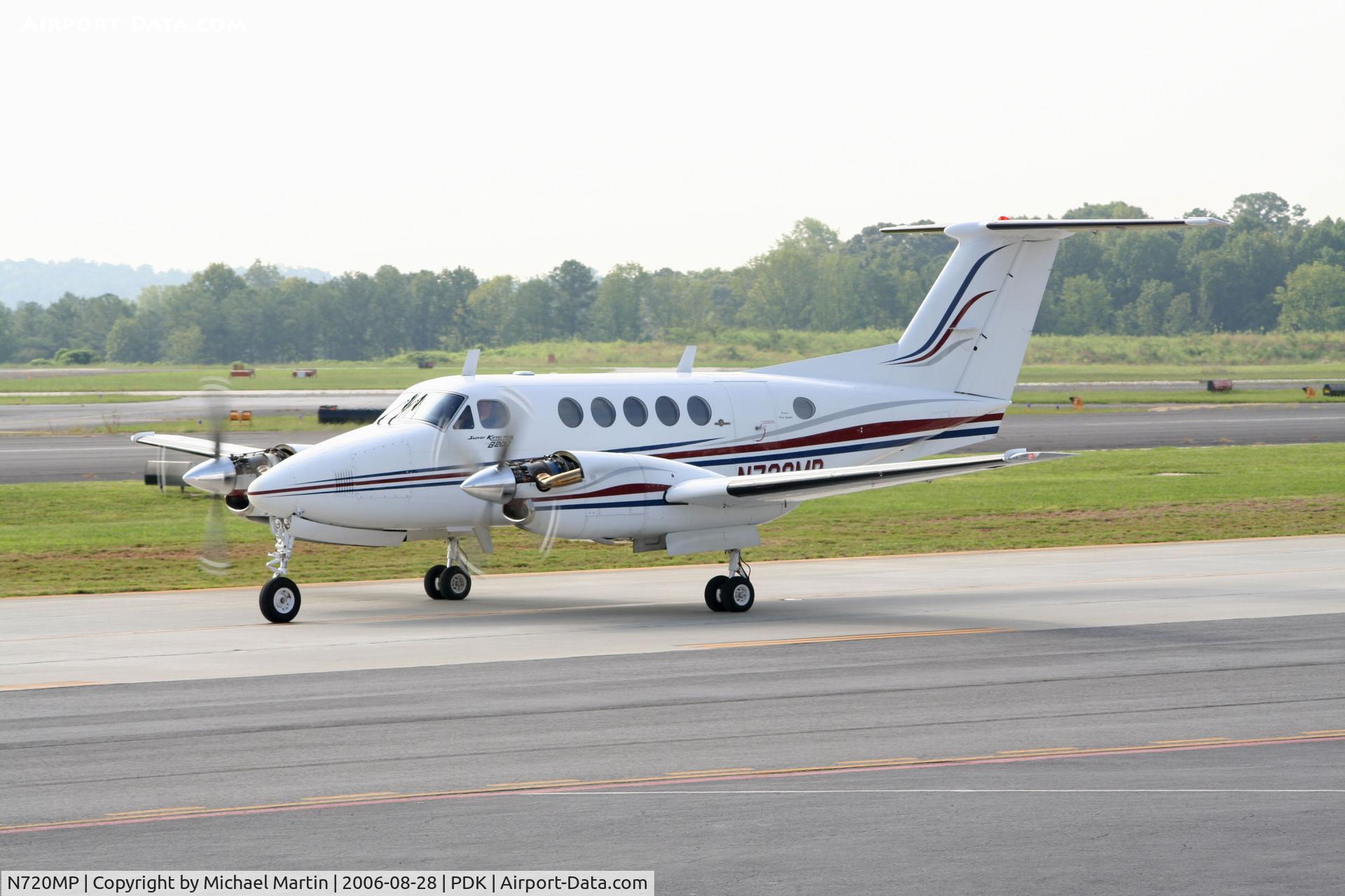N720MP, 1982 Beech B200 King Air C/N BB-1080, Taxing back from run ups.