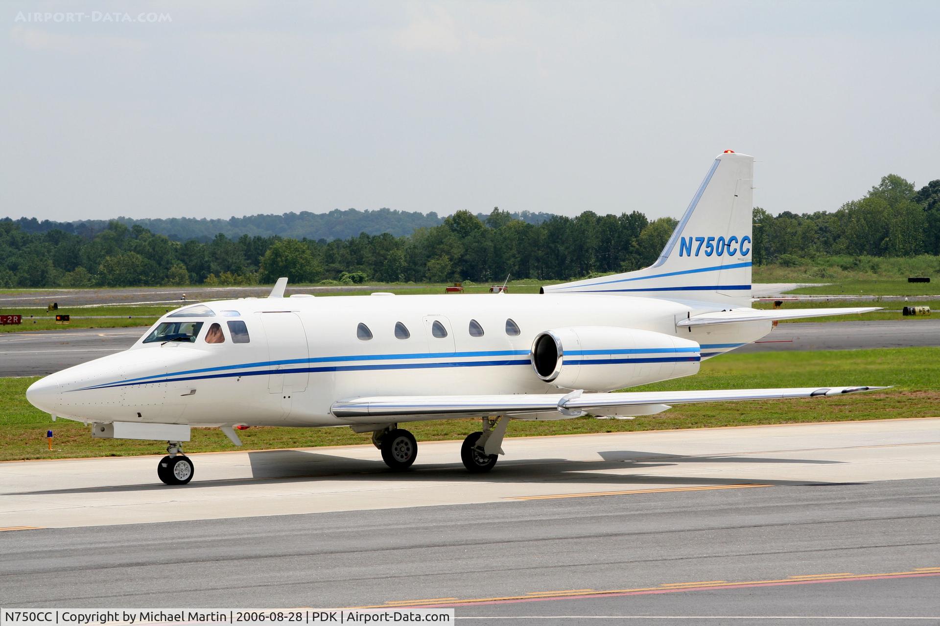 N750CC, 1980 Rockwell International NA-265-65 Sabreliner 65 C/N 465-37, Taxing past Mercury Air Service