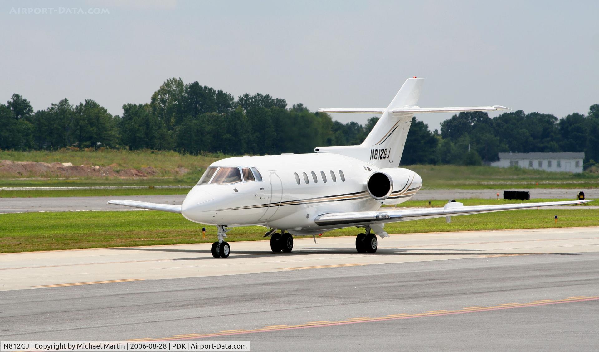 N812GJ, 1988 British Aerospace BAe.125 Series 800A C/N 258112, Taxing to Epps Air Service
