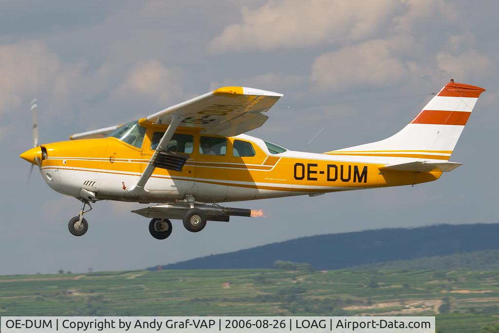 OE-DUM, 1972 Cessna U206F Stationair C/N U20601806, Open day at Krems-Langenlois Airfield.
