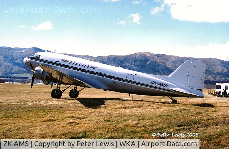 ZK-AMS, 1943 Douglas DC3C-S1C3G (C-47A) C/N 9286, Douglas DC-3C-S1C3G