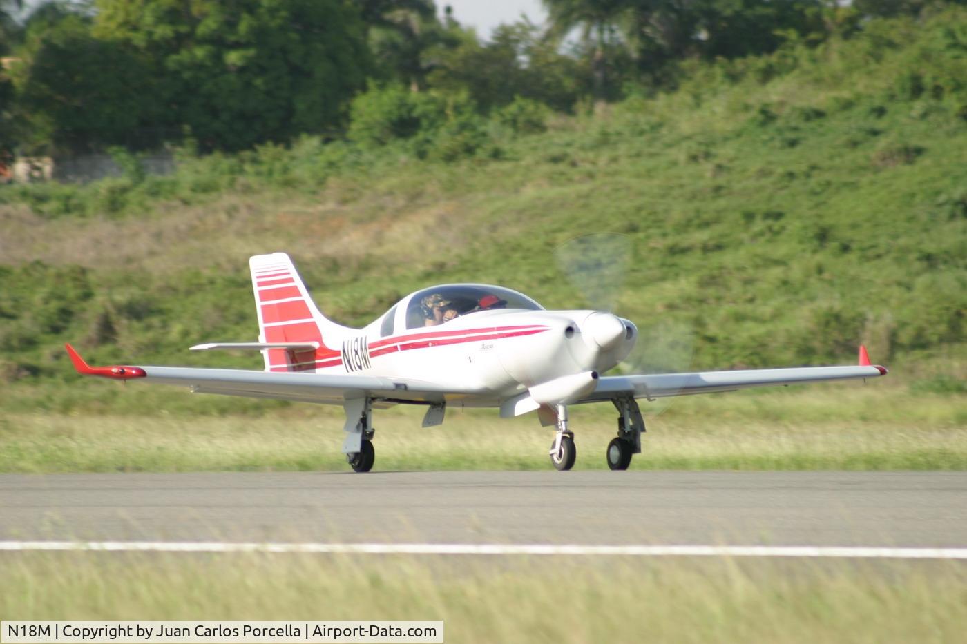 N18M, 1992 Lancair 320 C/N 001 (N18M), Taxing, El Higuero, Santo Domingo, Dom. Rep.