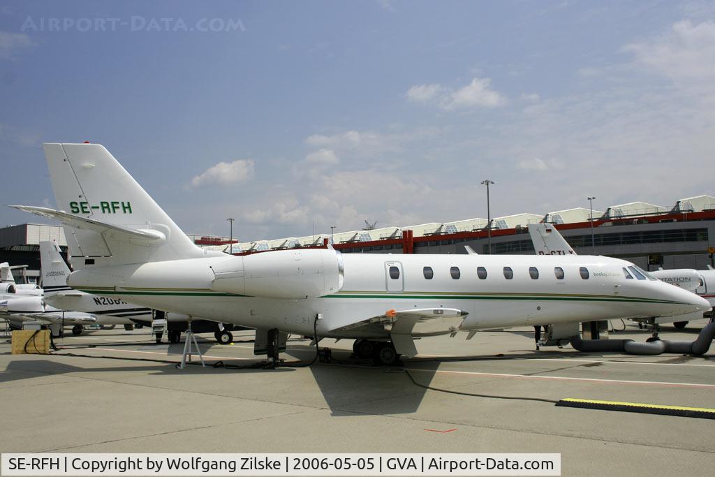 SE-RFH, 2006 Cessna 680 Citation Sovereign C/N 680-0059, EBACE 2006 Static Display