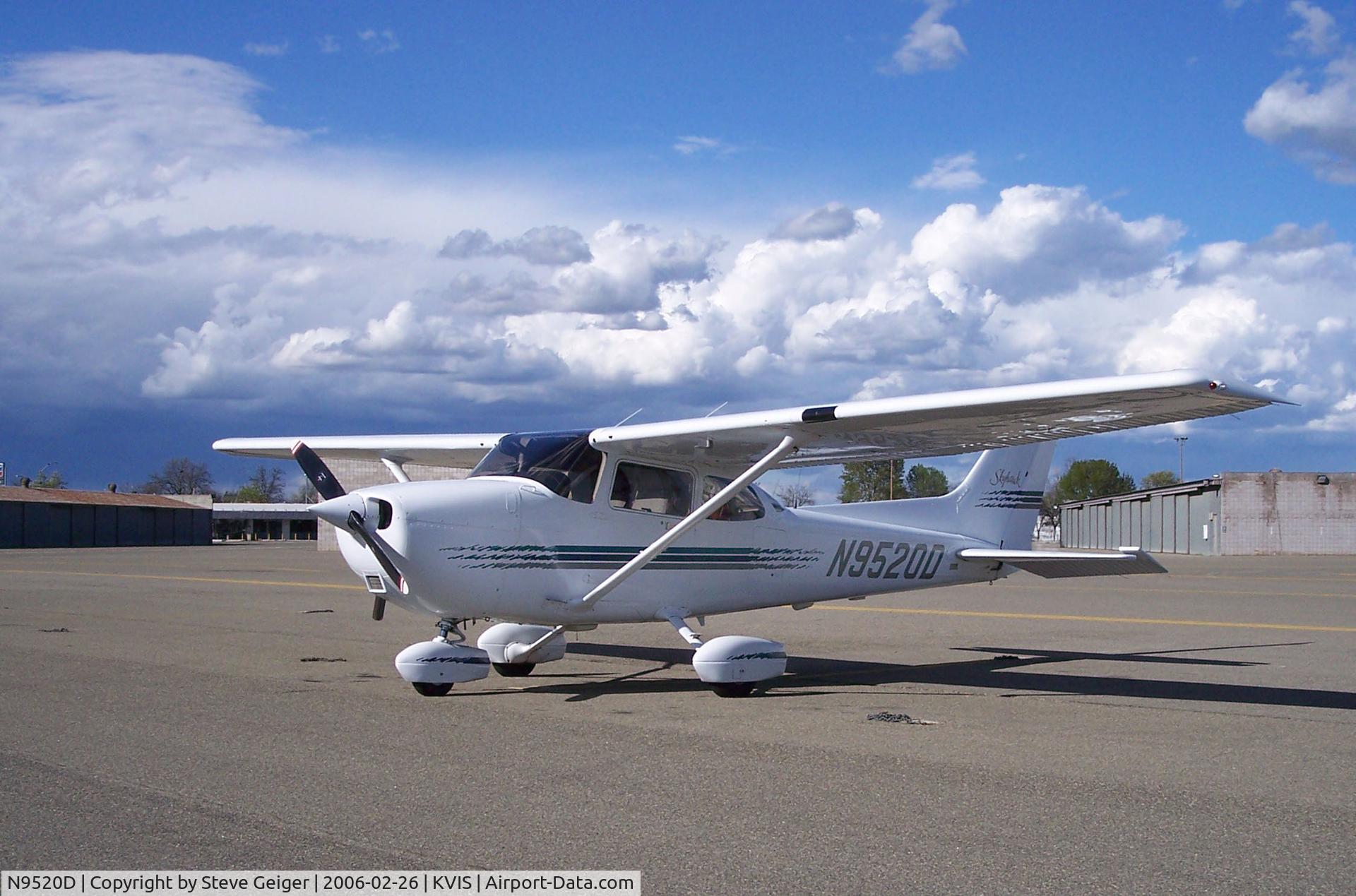 N9520D, 1998 Cessna 172R C/N 17280385, Cessna 172R 1998