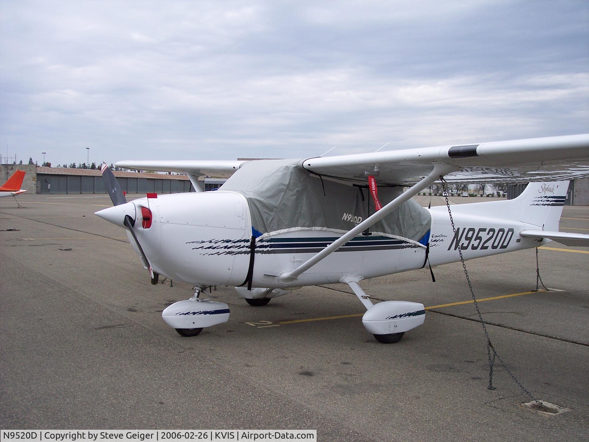N9520D, 1998 Cessna 172R C/N 17280385, Cessna 172R 1998