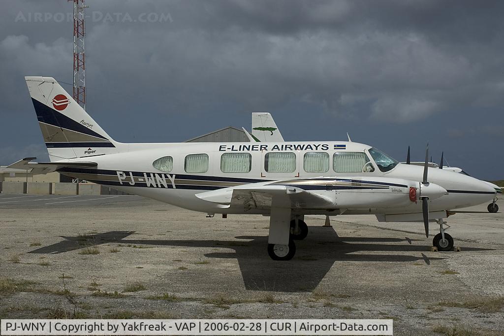 PJ-WNY, Piper PA-31-350 Chieftain C/N 31-7405200, E-Liner Airways Piper 31 Navajo