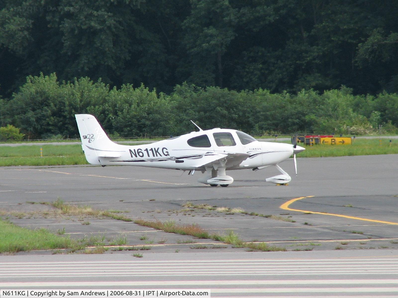 N611KG, 2005 Cirrus SR22 C/N 1551, All alone at IPT