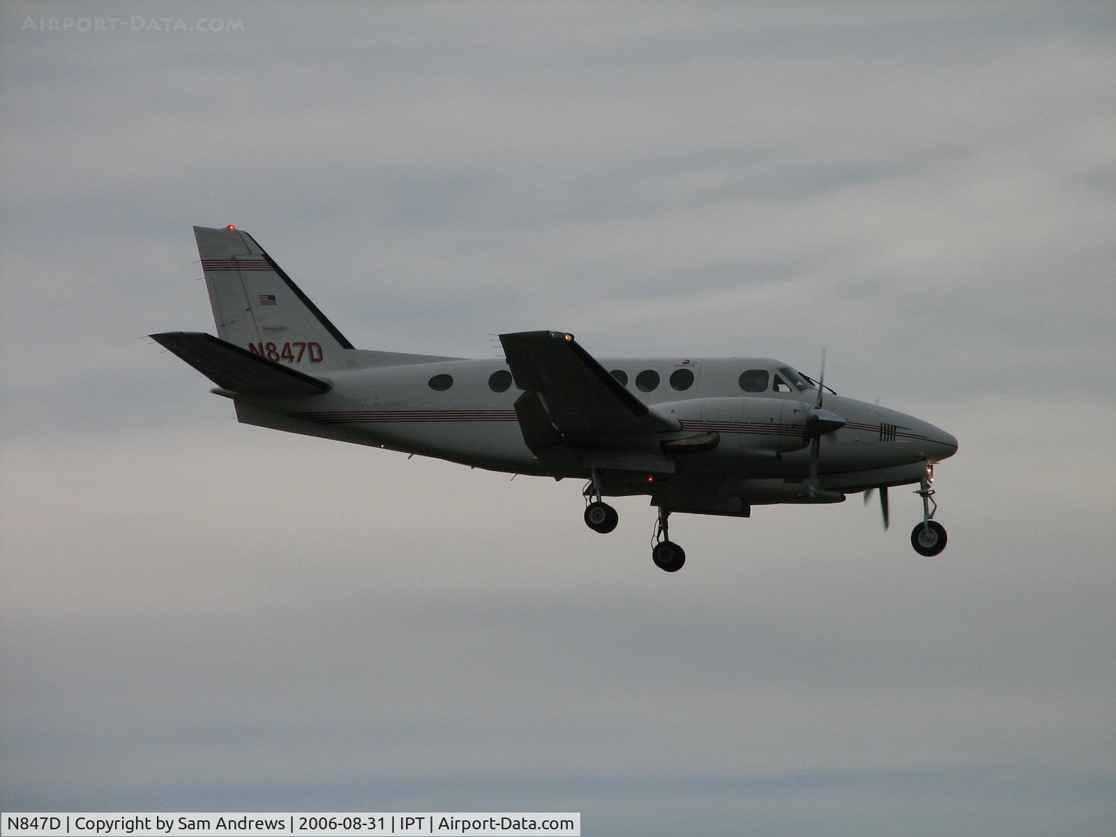 N847D, 1980 Beech B100 King Air C/N BE-91, Home for the evening.
