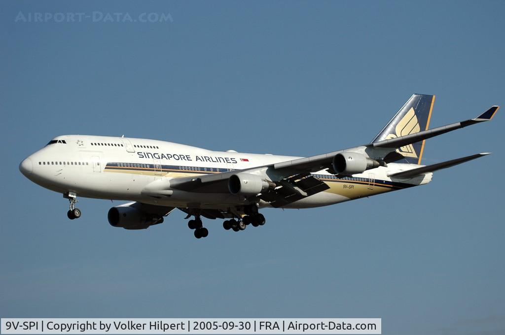 9V-SPI, 1996 Boeing 747-412 C/N 28022, On final at Frankfurt/Main
