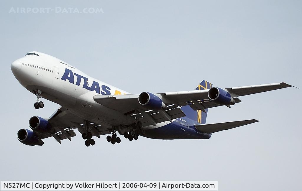 N527MC, 1981 Boeing 747-2D7B C/N 22471, c/n: 22471/504 on final at ramstein/germany