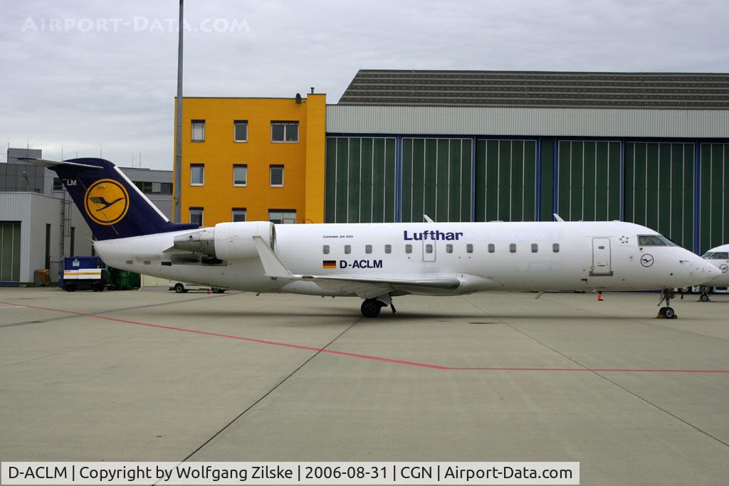 D-ACLM, 1993 Canadair CRJ-100LR (CL-600-2B19) C/N 7025, only 'Lufthan' t/s