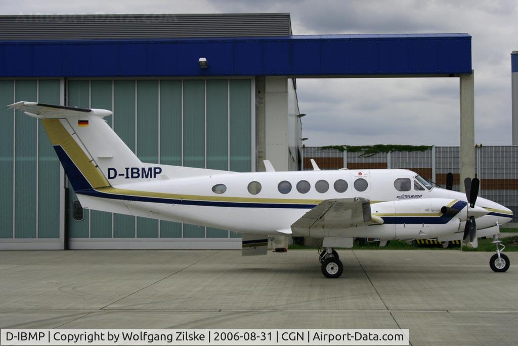 D-IBMP, 1987 Beech B200 King Air King Air C/N BB-1284, visitor