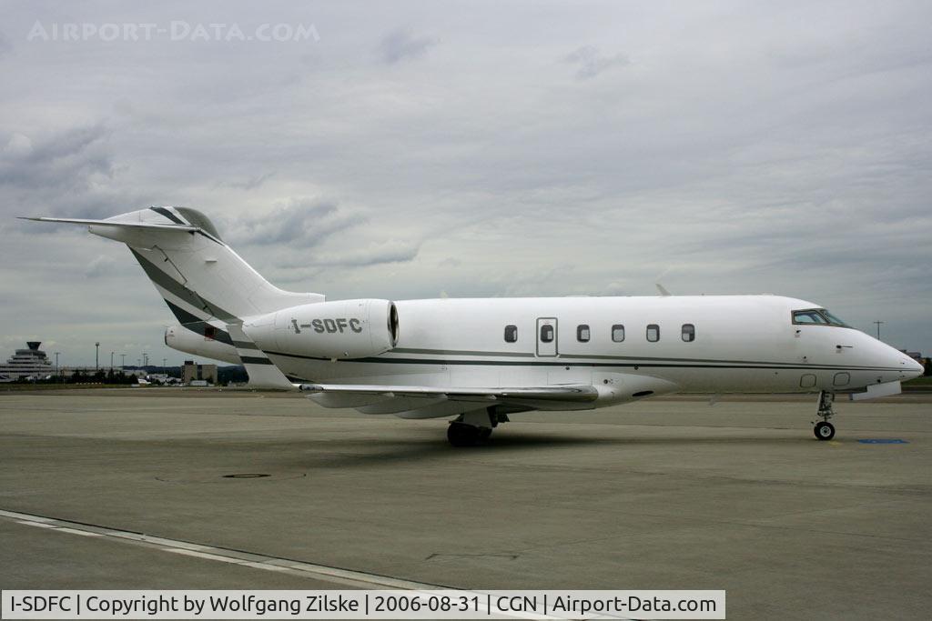 I-SDFC, 2004 Bombardier Challenger 300 (BD-100-1A10) C/N 20013, visitor