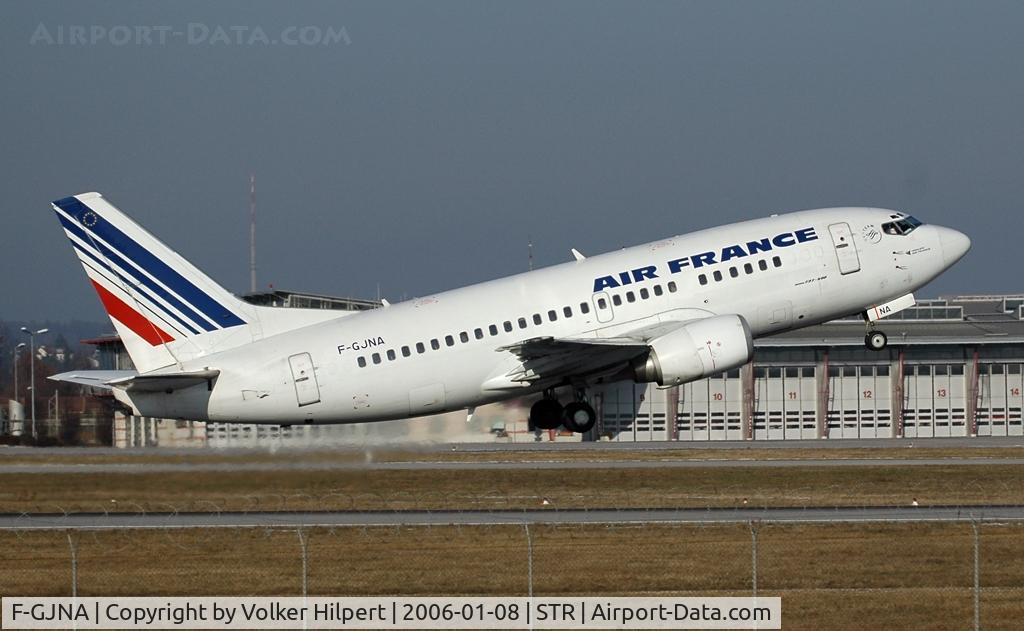 F-GJNA, 1991 Boeing 737-528 C/N 25206, taking of the runway at Stuttgart