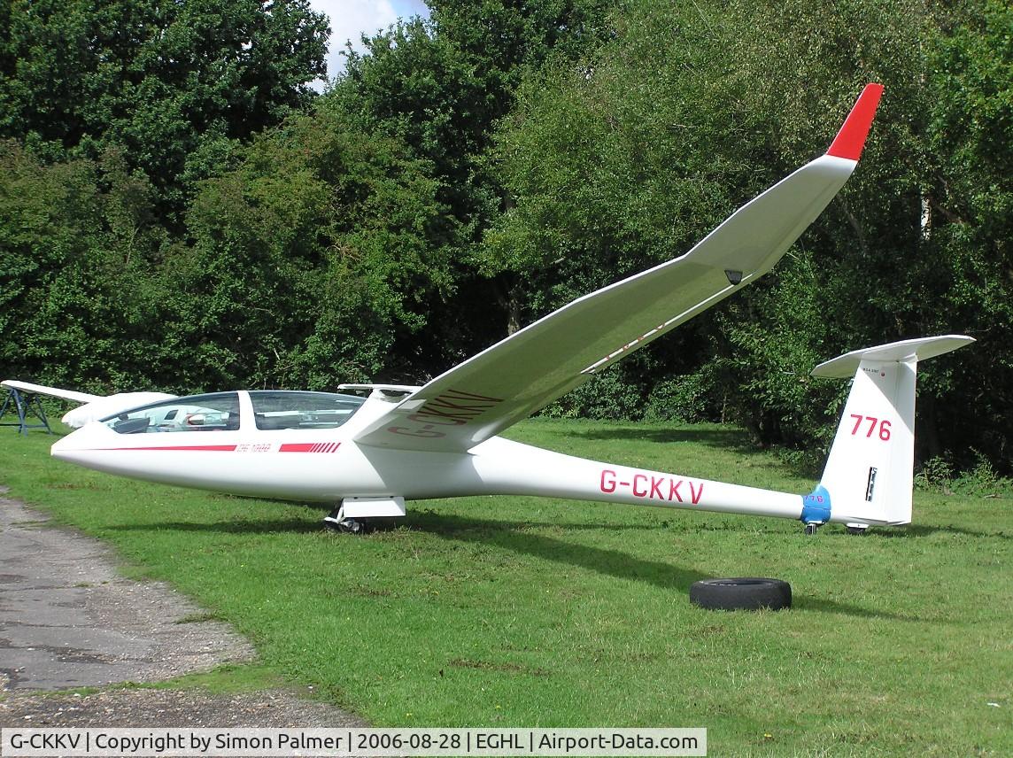 G-CKKV, 2005 DG Flugzeugbau DG-1000S C/N 10-57T2, DG-Flugzeugbau DG-1000S at Lasham