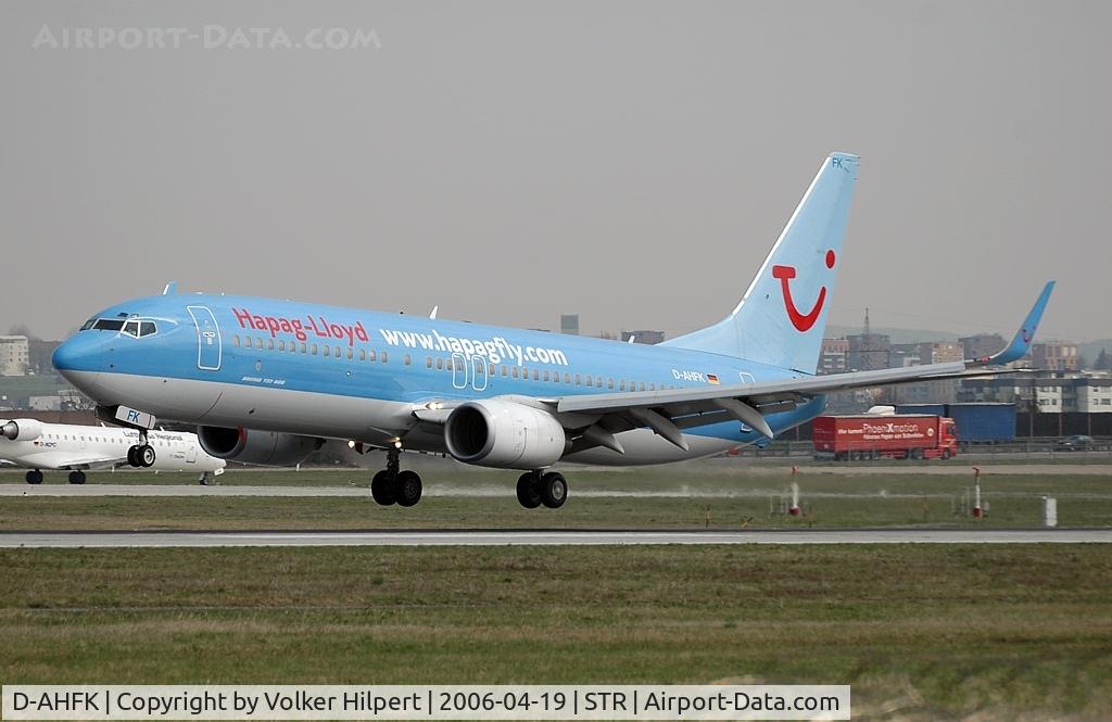 D-AHFK, 1999 Boeing 737-8K5 C/N 27991, on final at str
