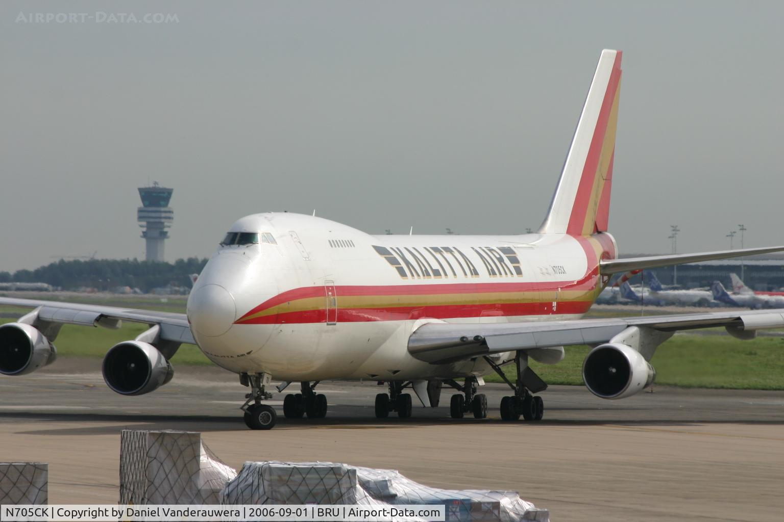 N705CK, 1974 Boeing 747-246F C/N 21034, manoeuvring to BRUCARGO apron
