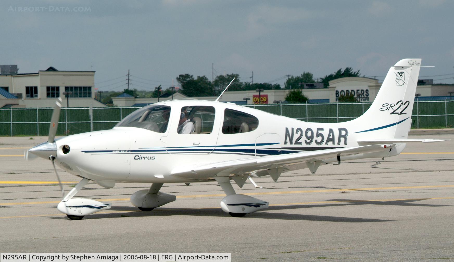 N295AR, 2001 Cirrus SR22 C/N 0028, Cirrus doing a runup before taking 19 for departure.