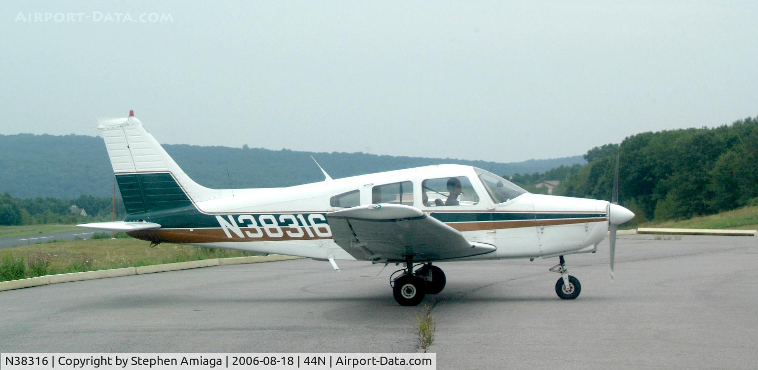 N38316, 1977 Piper PA-28-161 C/N 28-7716241, As we were leaving, another Cherokee pulled up.