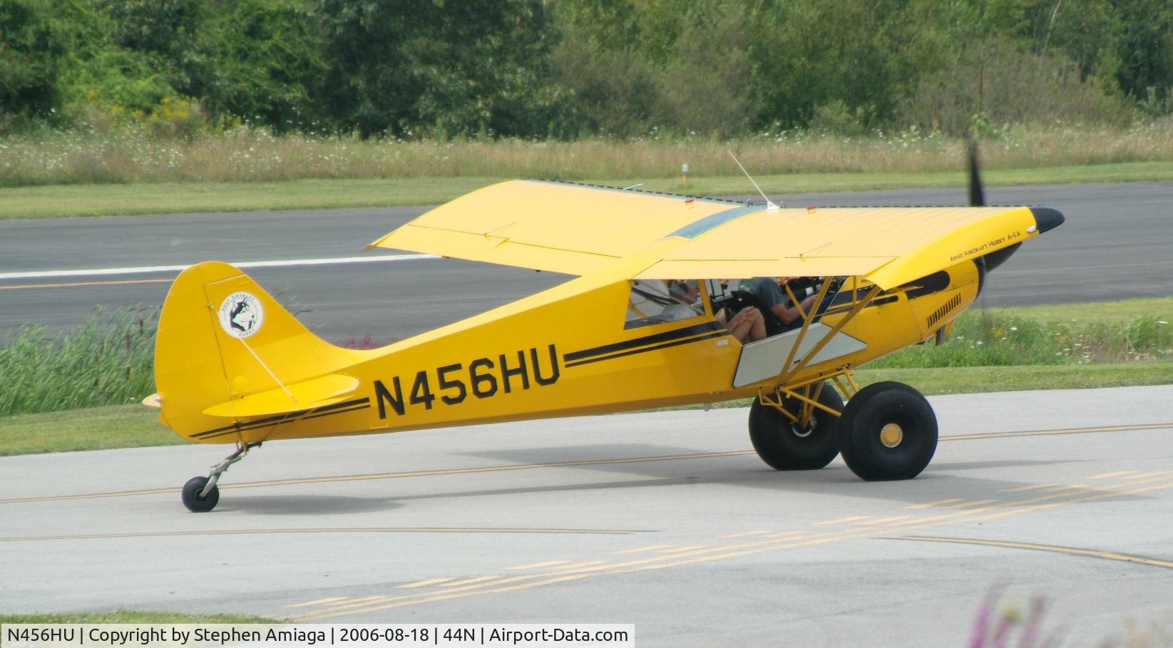 N456HU, 1998 Aviat A-1A Husky C/N 1436, Husky taxiing up the hill...