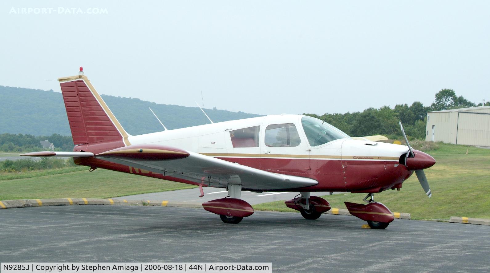 N9285J, 1966 Piper PA-28-180 C/N 28-3369, Cherokee on the Ramp.