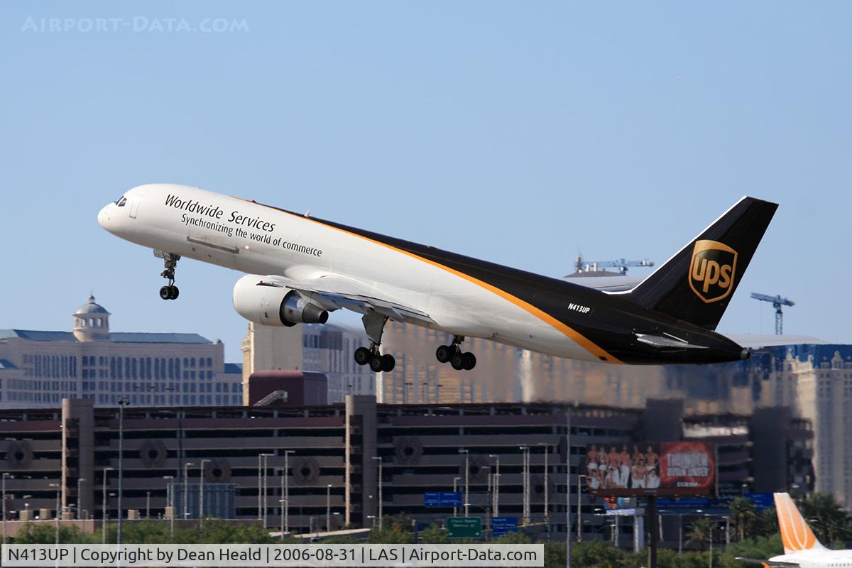 N413UP, 1988 Boeing 757-24APF C/N 23853, UPS N413UP (FLT UPS9829) departing RWY 25R enroute to John Wayne Airport Orange County (KSNA).